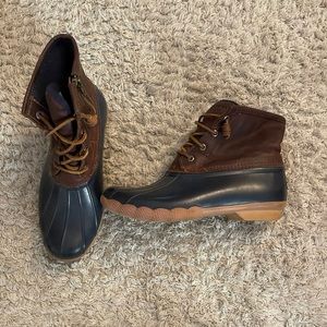 Sperry boots